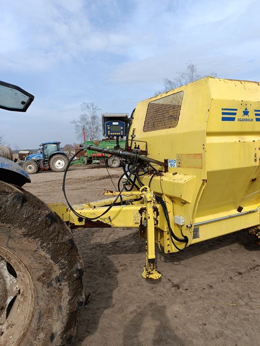 Wóz paszowy paszowóz sgariboldi 10m