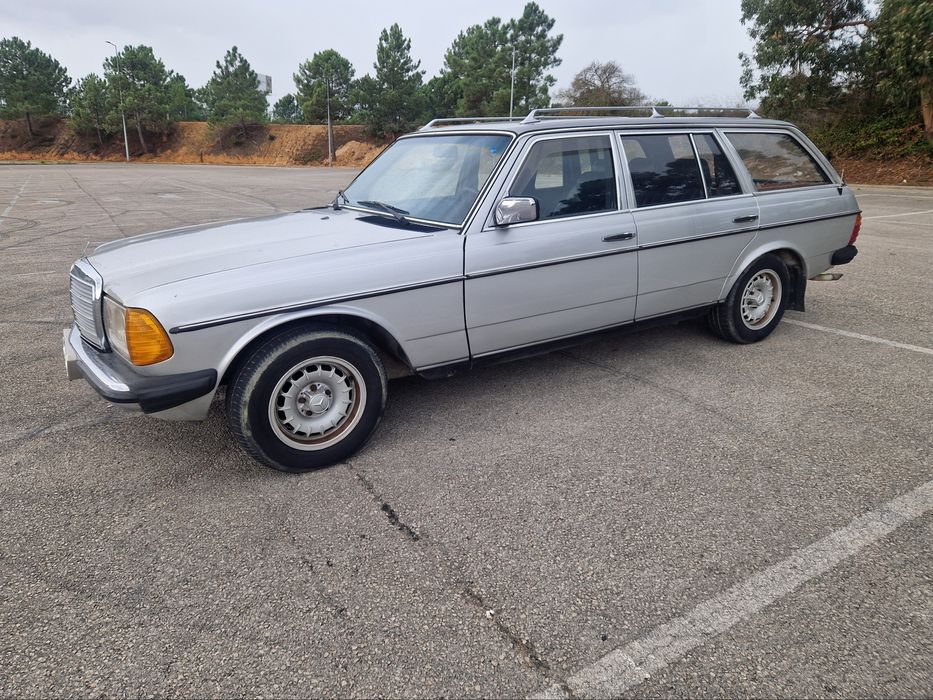 Mercedes W123 300td carrinha