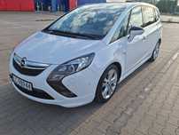 Opel Zafira Tourer 7os Opc Line navi kamera panorama 1 wł.