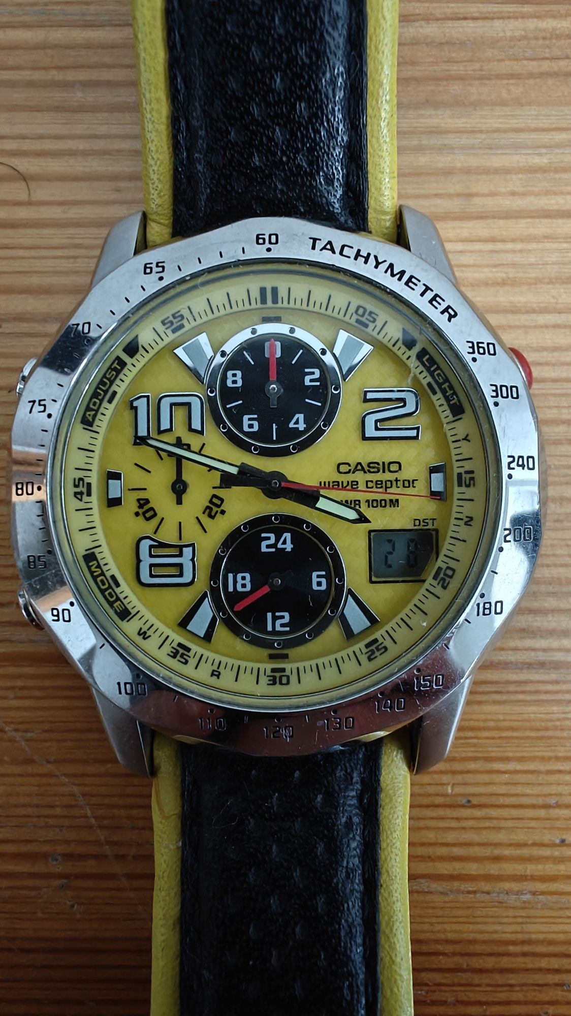 Zegarek Casio wave ceptor WVQ-550