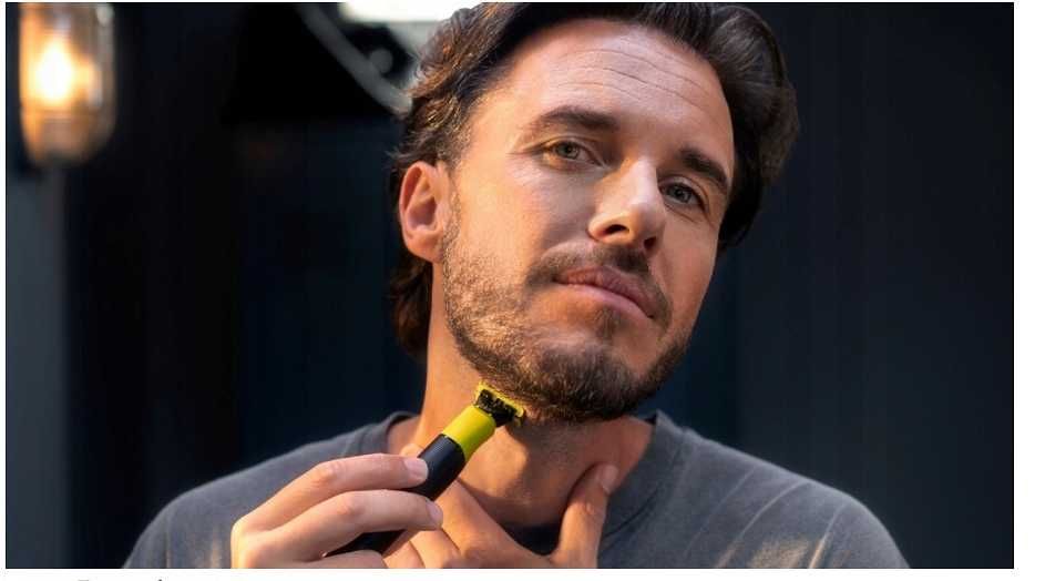 тример бритва Philips OneBlade 360 ​​з жорстким футляром QP4631/65