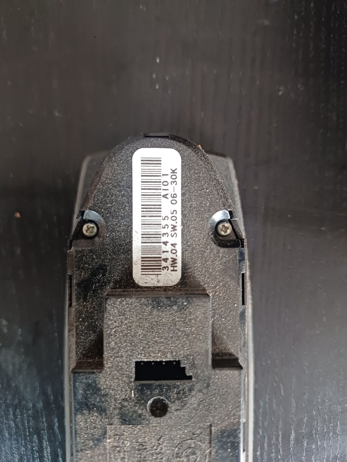 Comando vidros esquerdo bmw x3 e83- ficha pequena