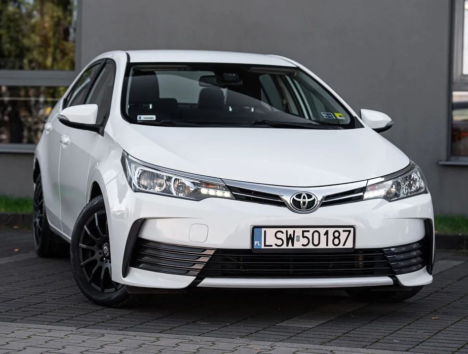 Toyota Corolla Salon Polska 1.4 d4d Ekonomiczny Klima Felga Kamera