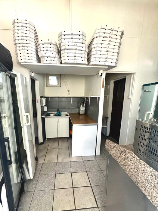 Wynajmę lokal wraz z gotowym biznesem