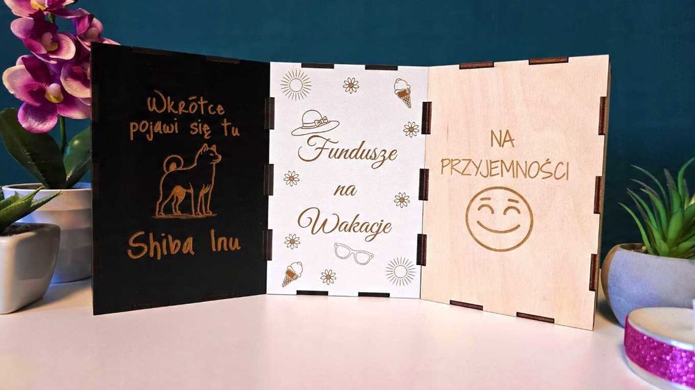 Skarbonka z własnym grawerem, dowolna grafika PERSONALIZACJA czarna