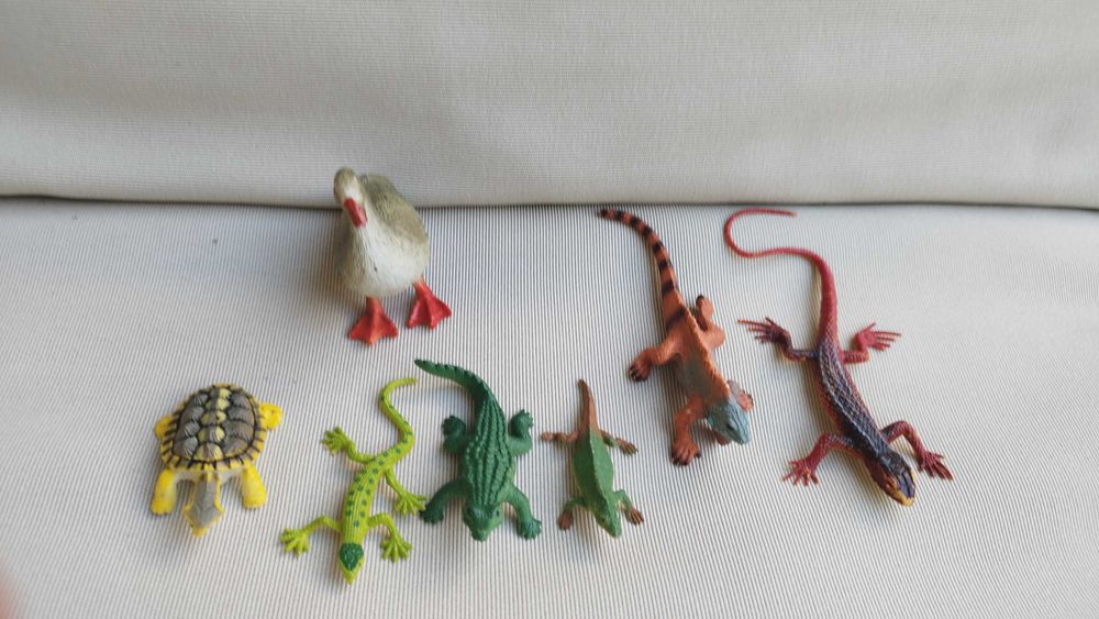 Plastikowe figurki zwierząt