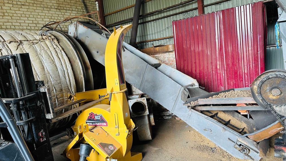 Навісний Щепоріз Тракторний  Wallenstein bx102s-yel