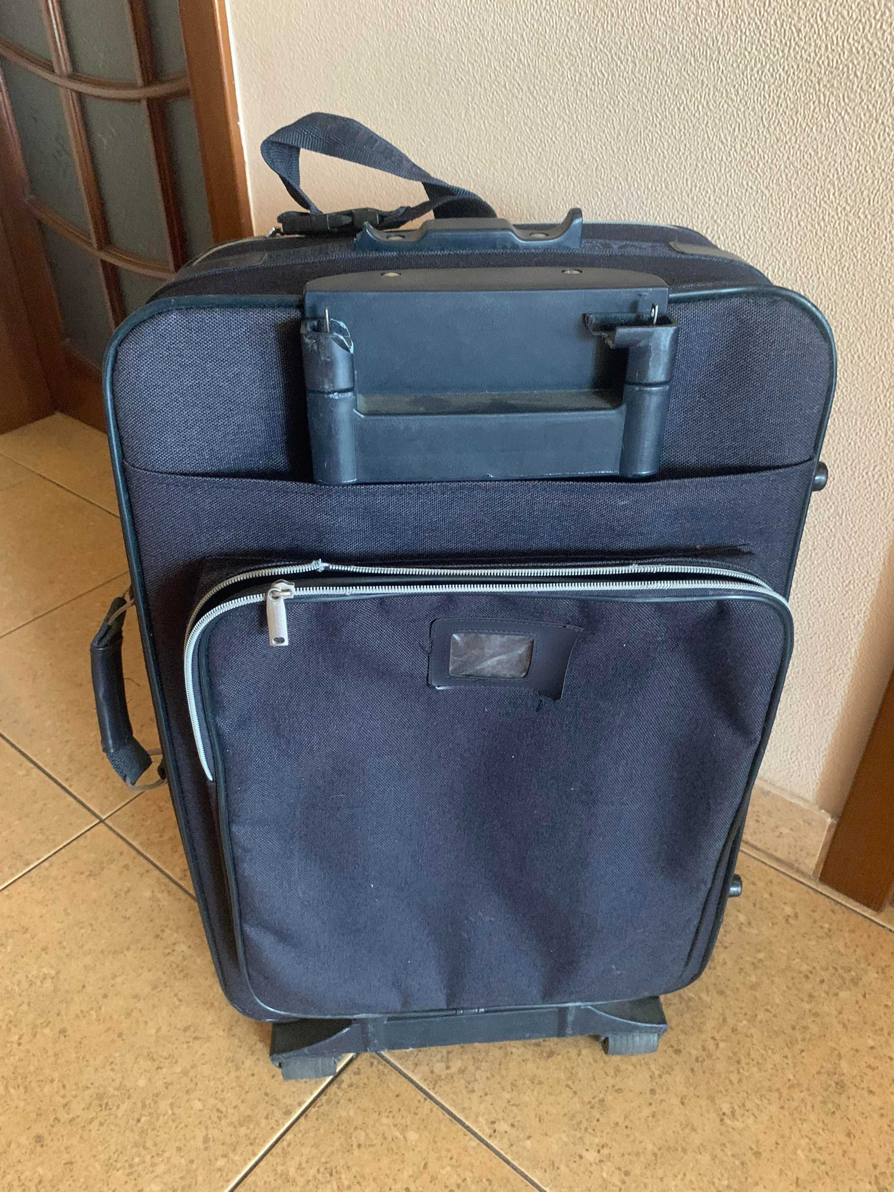 Чемодан сумка Svetla на колесах 41х68х27см с увеличением
