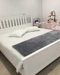 Cama casal HEMNES IKEA 180x200 com estrado
