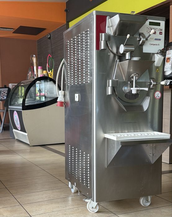 Compacta 10 maszyna do produkcji lodów z pasteryzatoren