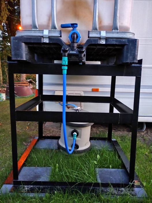 Stojak pod zbiornik mauzer