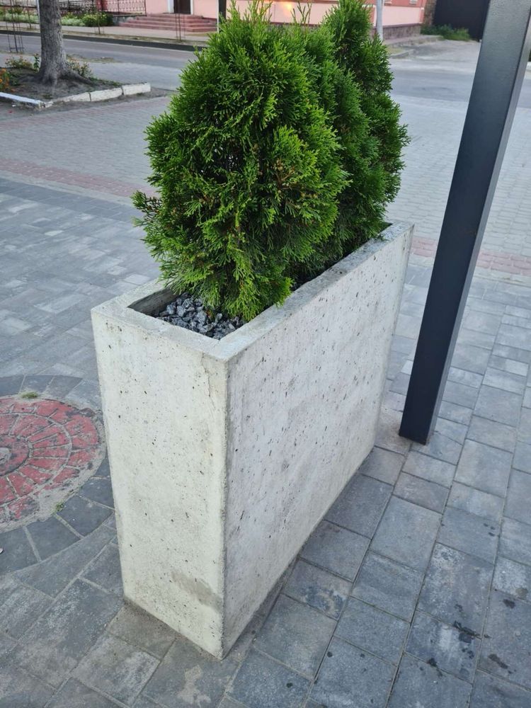 Клумба ваза горщик