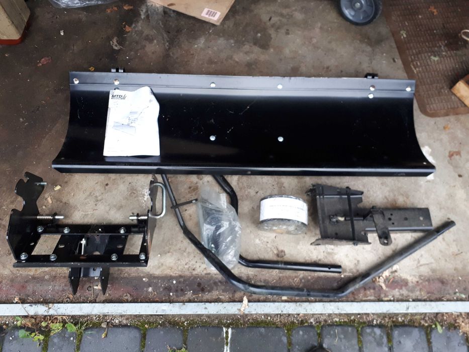 Spych pług oryg. do odśnieżania śniegu- traktorek MTD