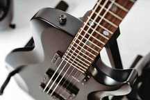 Guitarra Cort EVL Z4