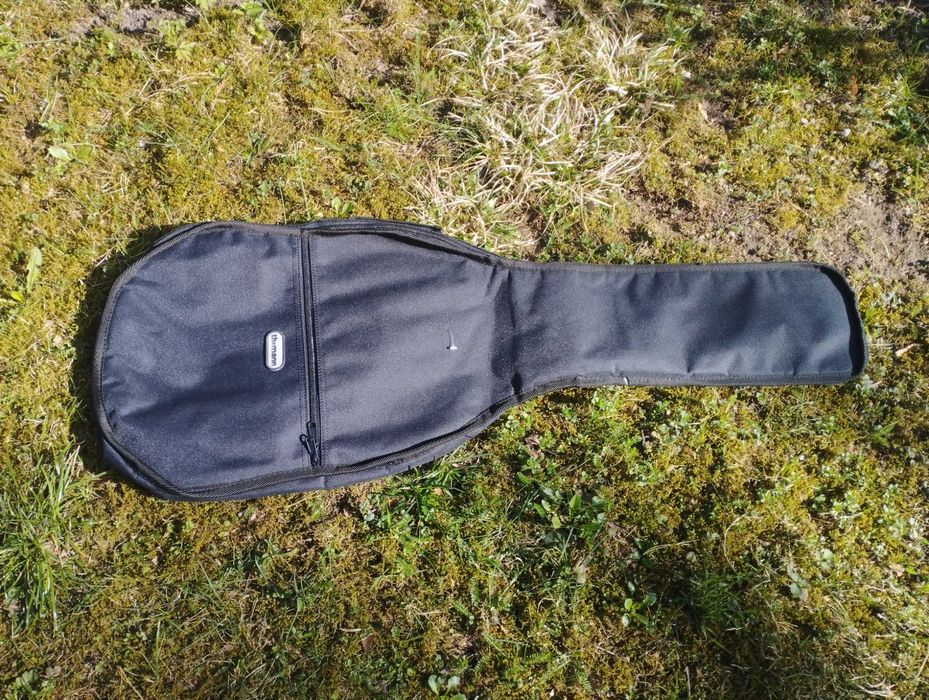 Futerał do gitary klasycznej Gewa sprzedam. Okazja cenowa.Nowy!!!