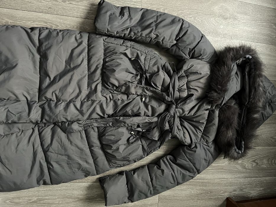 Зимовий пуховик