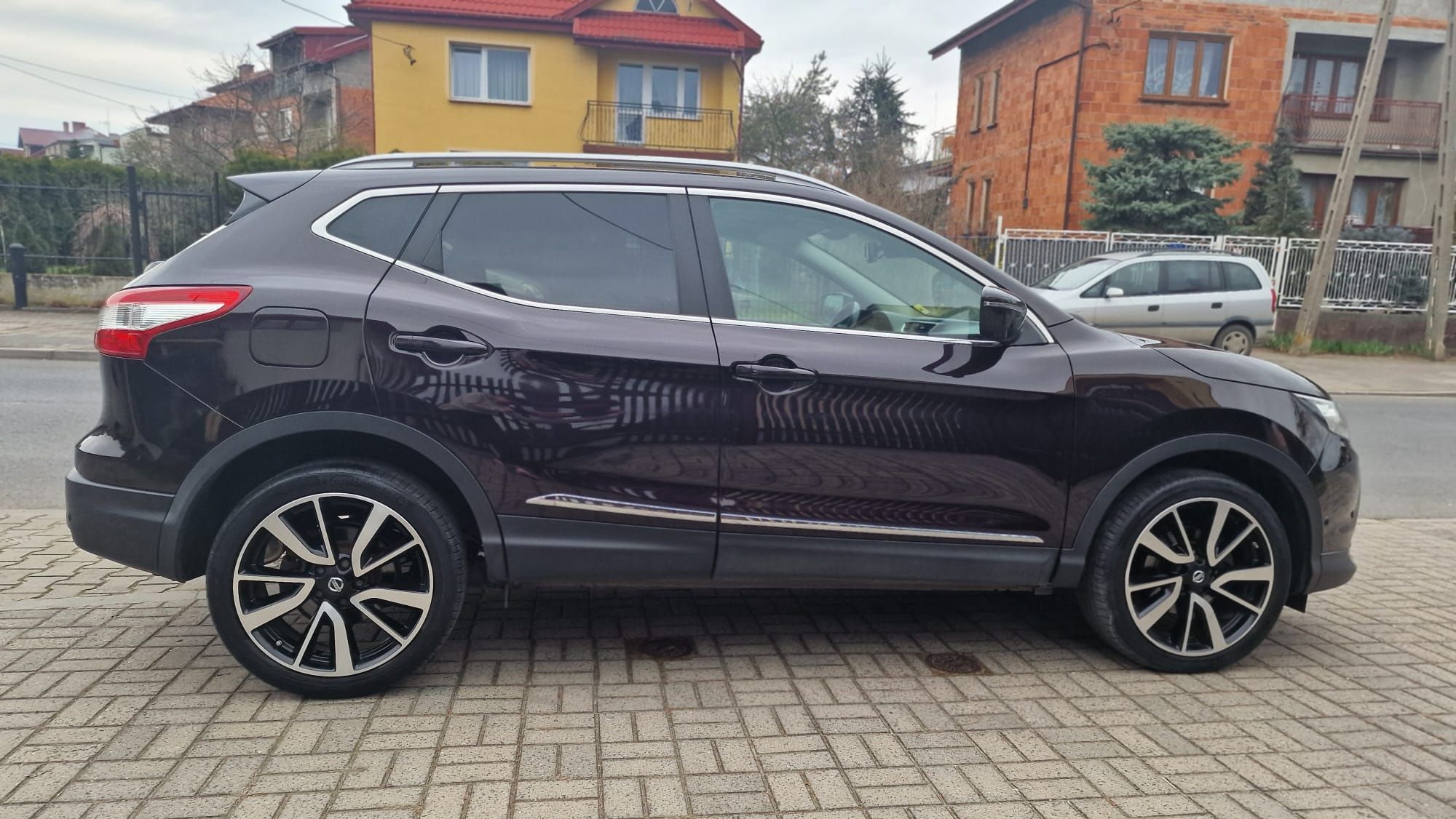 Nissan Qashqai j11