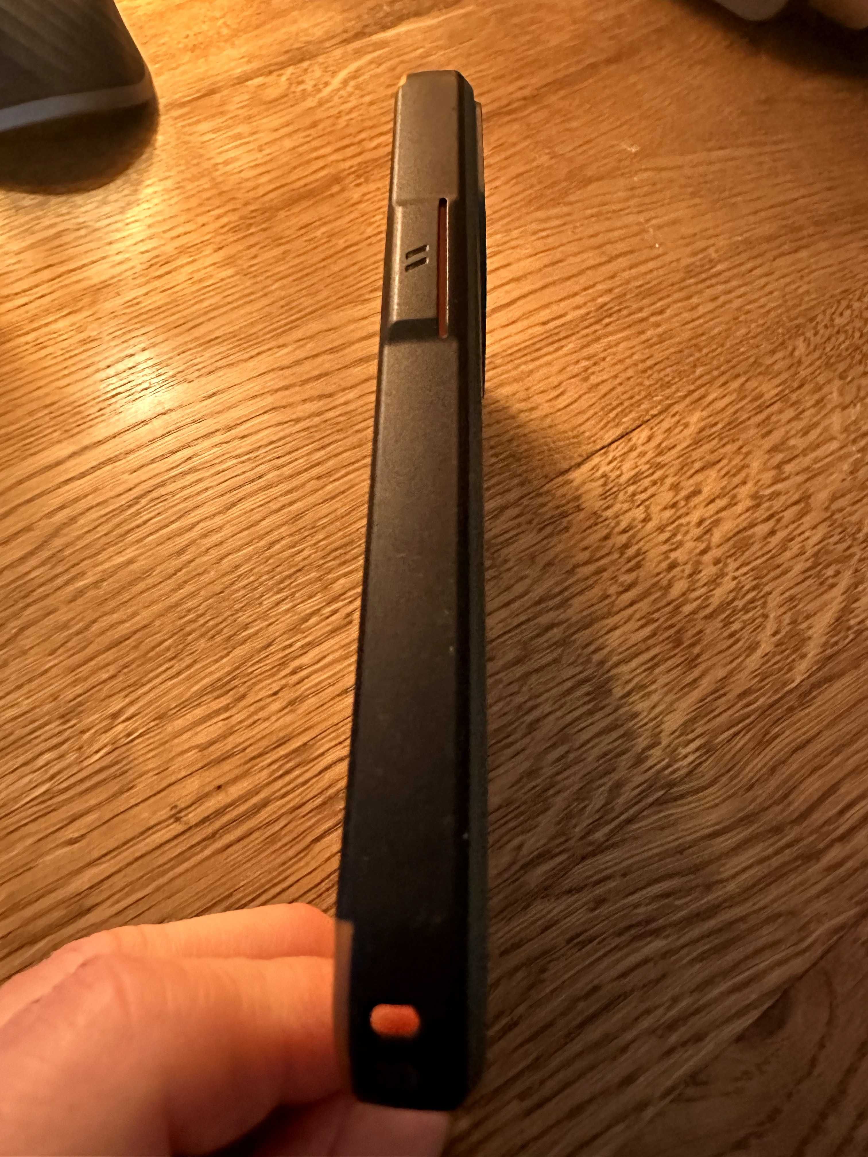 Etui pancerne plecki ochronne UAG Civilian do iPhone 14 Pro oliwkowe