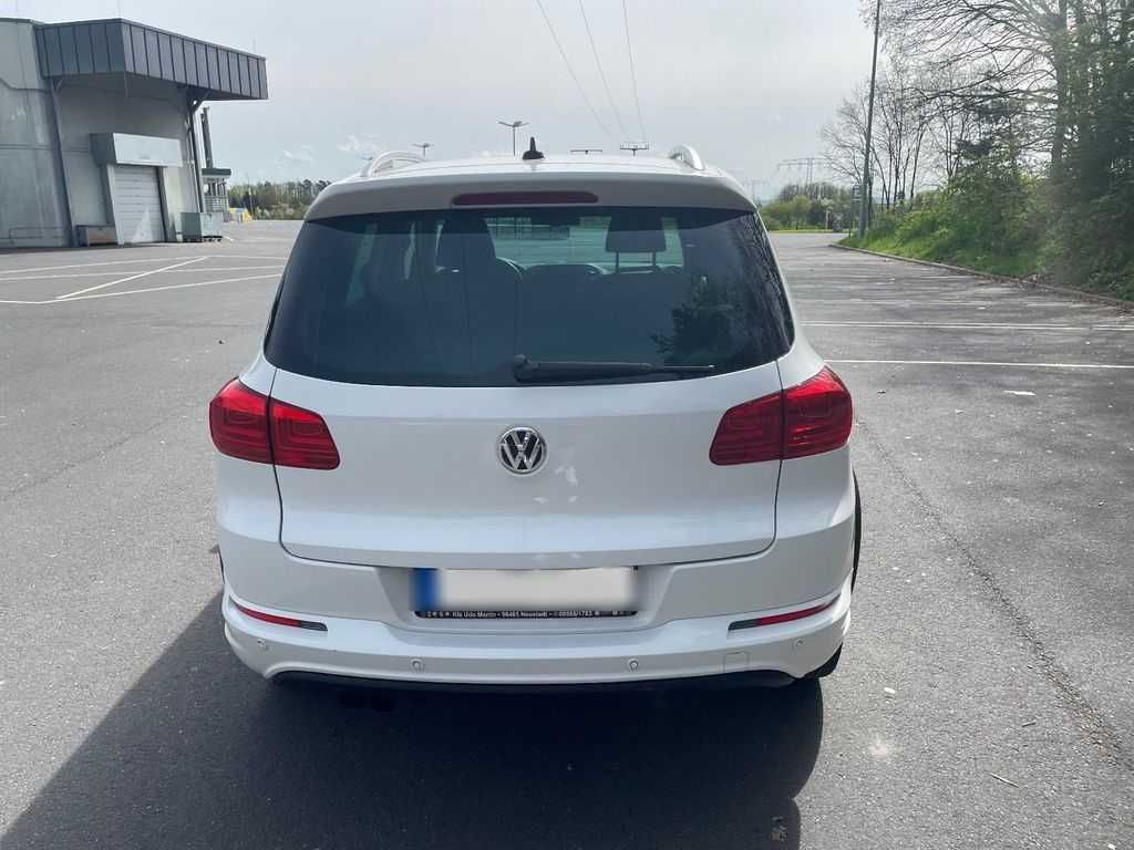 Разборка VOLKSWAGEN Tiguan Touareg 5n 7p бампер капот фара крило дверь