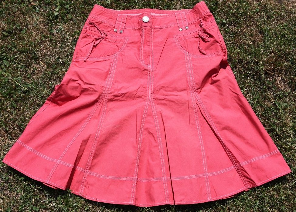 spódnica(ce) biała w niebieskie kwiaty,a'la jeans , malinowa38/40 M/L