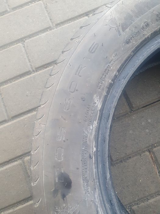Opony wielosezonowe 205 60 r16 24r Dunlop Allseason 2