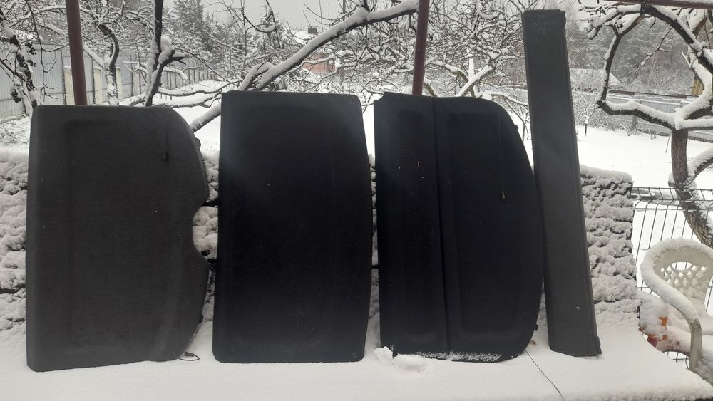 Шторки  багажника бу оригинал