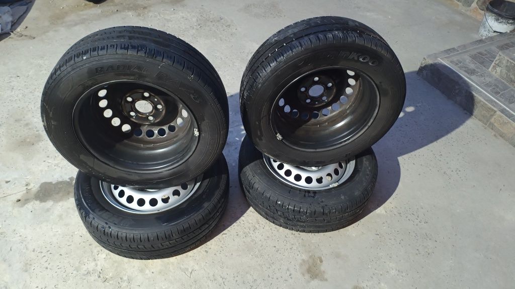 Диски з резиною 205/65 R16 C VW T5