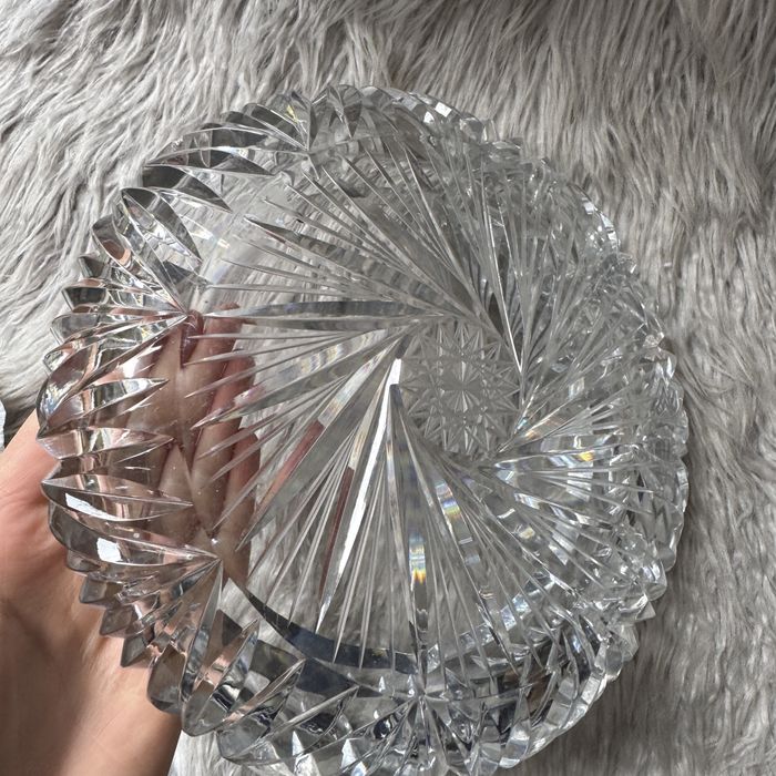 Szklana zdobiona miska