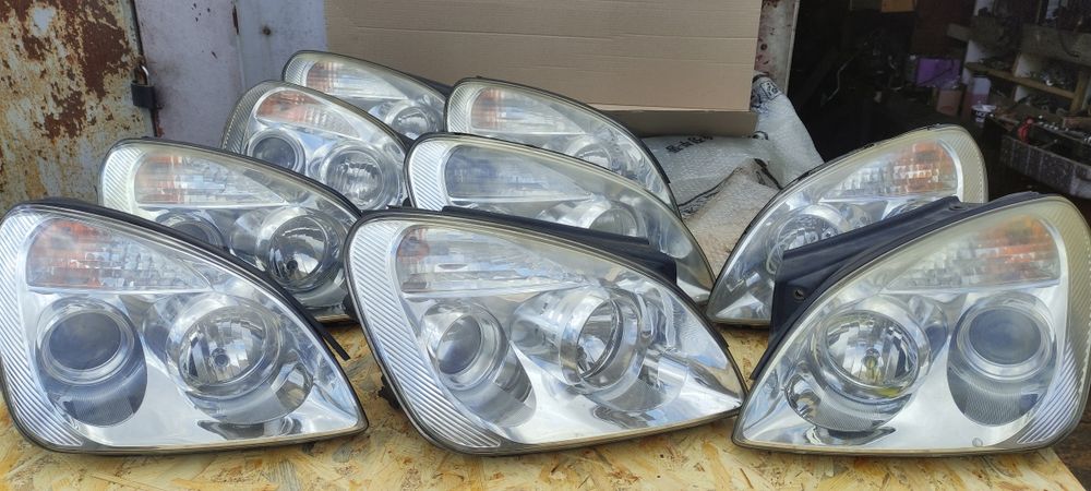 Фара передня Kia Carens 3,Киа Каренс