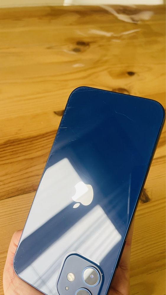 iPhone 12 - 64 GB