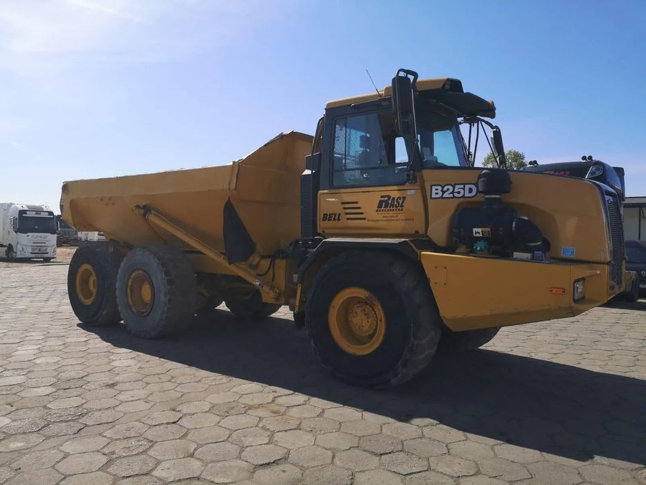 Bell B25D  Bell Wozidło B25D 2007 rok burta