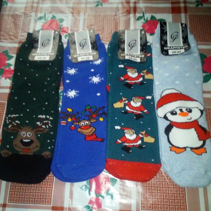 продаж шкарпеток різних розмірів зимових