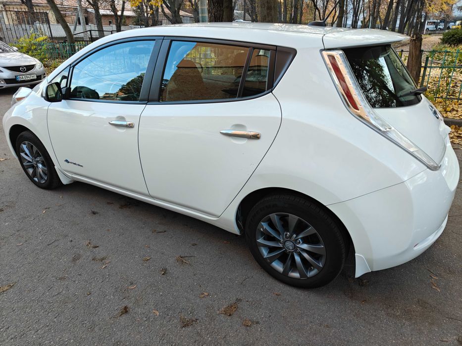 Nissan Leaf 2014, SV 24kWh (109PS) рестайлінг