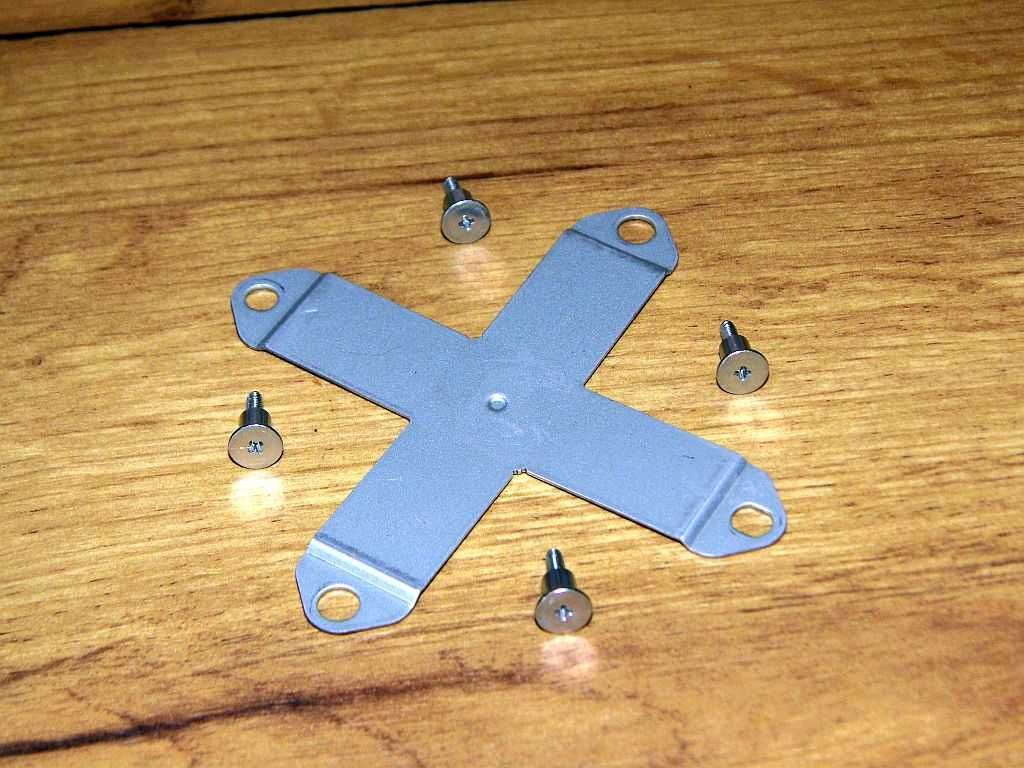 Zacisk Radiatora + śrubki do konsoli Sony PlayStation 4 PRO CUH-7016