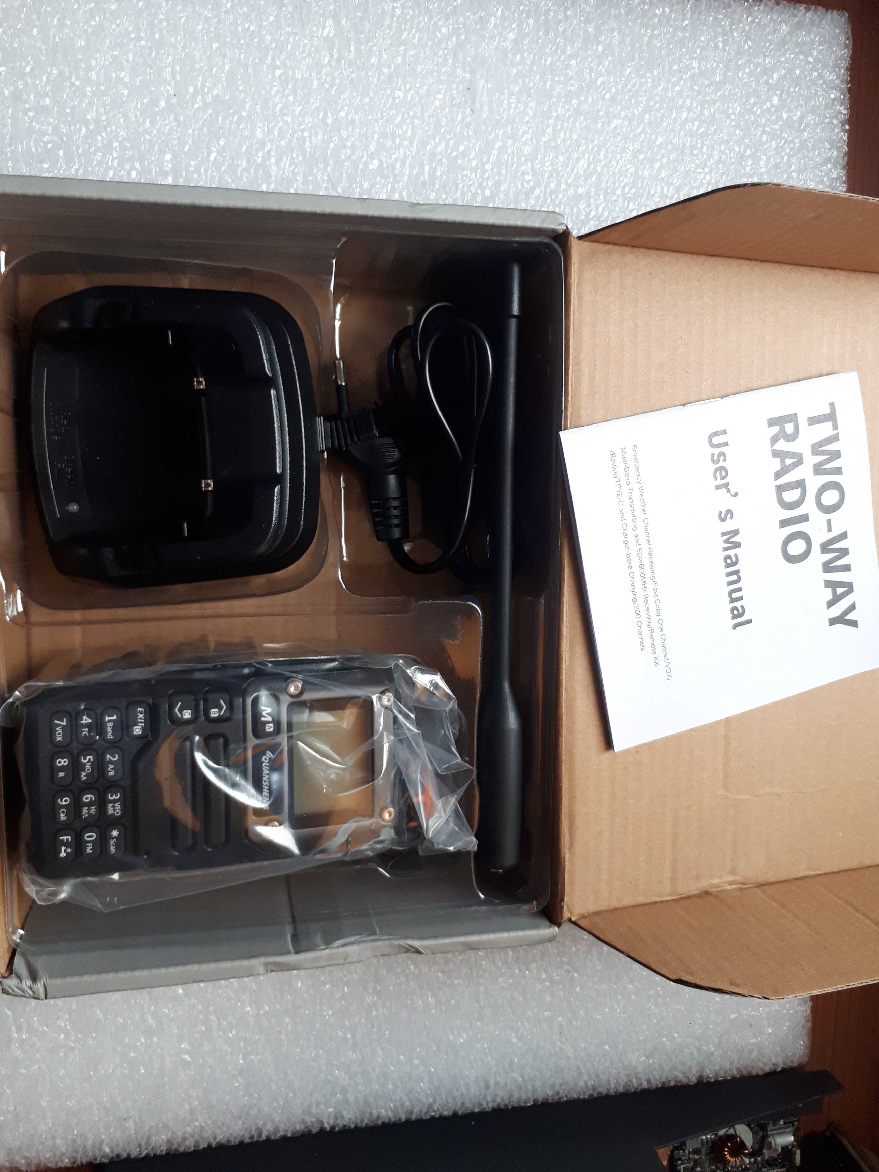 Quansheng UV-K6 radiotelefon KF, UKF, HF, VHF, CB 18-1300MHz