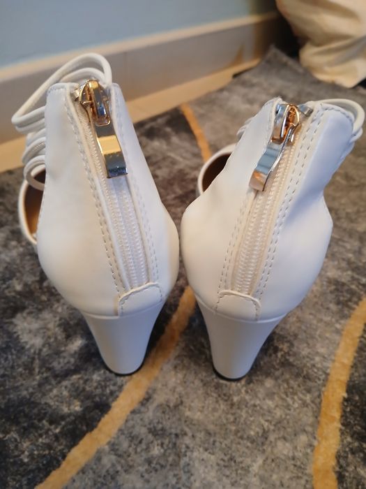 Białe Damskie buty Rozmiar 7/40