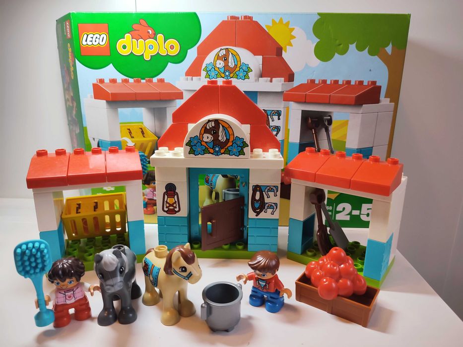 Klocki Lego Duplo - Stajnia z kucykami (10868)