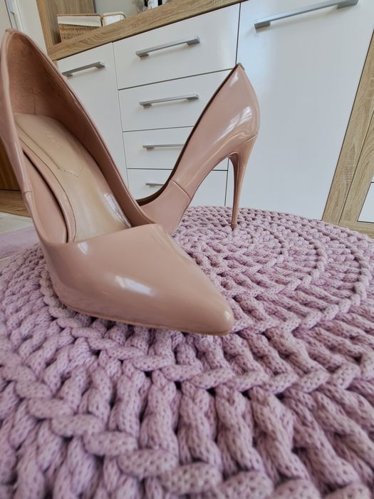 Buty Szpilki Czółenka Aldo r. 38