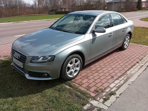 Audi A4 B8 2,0TDI 2011ROK