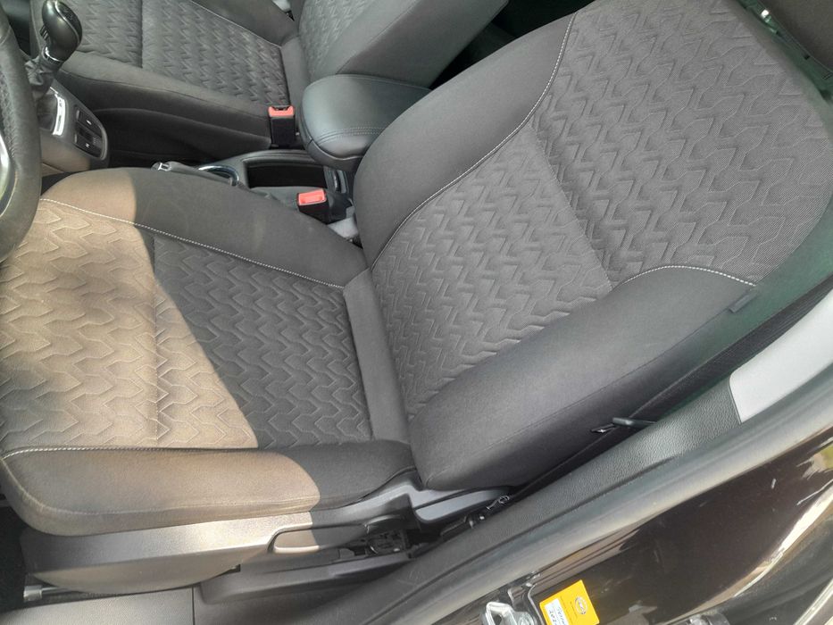 Opel Zafira 1.4 turbo mały przebieg