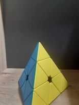 Kostka Rubika Pyraminx