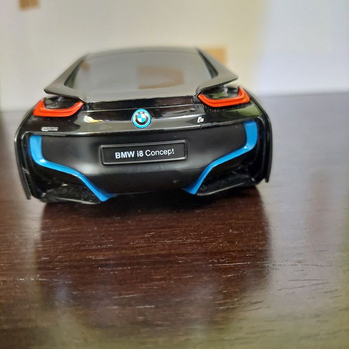 Carro telecomandado BMW I8