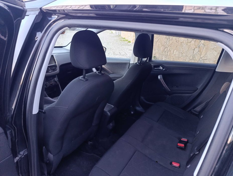 Peugeot 2008 PureTech Style 1.2  82 cv NACIONAL