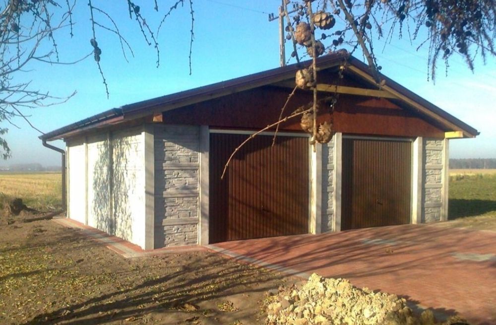 Garaże, budynki, ogrodzenia betonowe