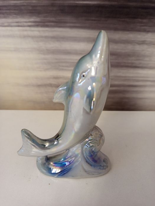 Delfin z porcelany