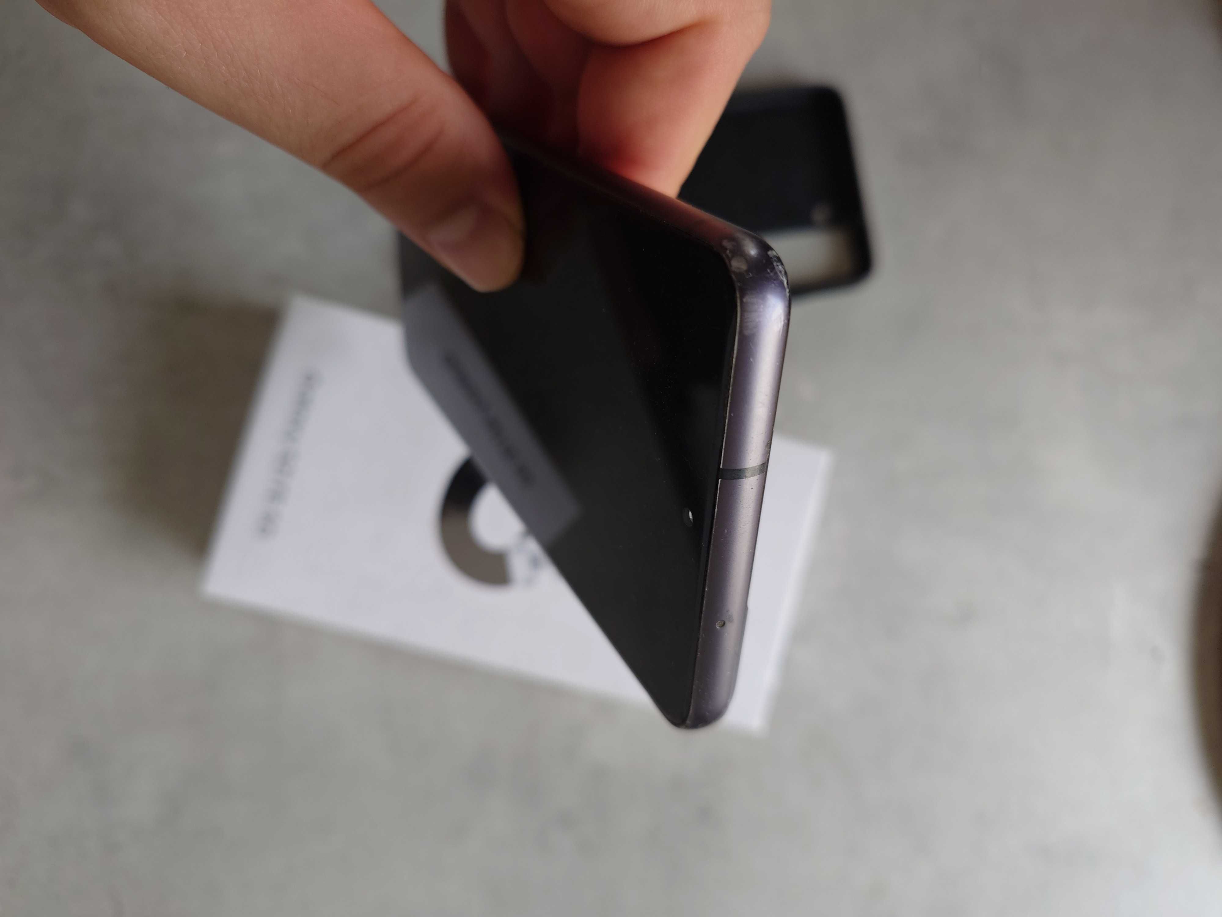 Samsung Galaxy S21 FE, stan dobry, wszystko sprawne