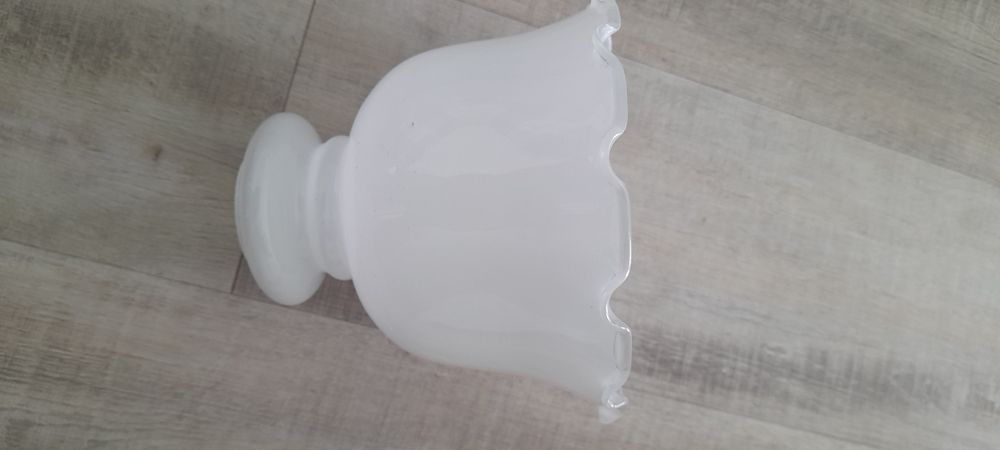 Candeeiro design perfil feminino