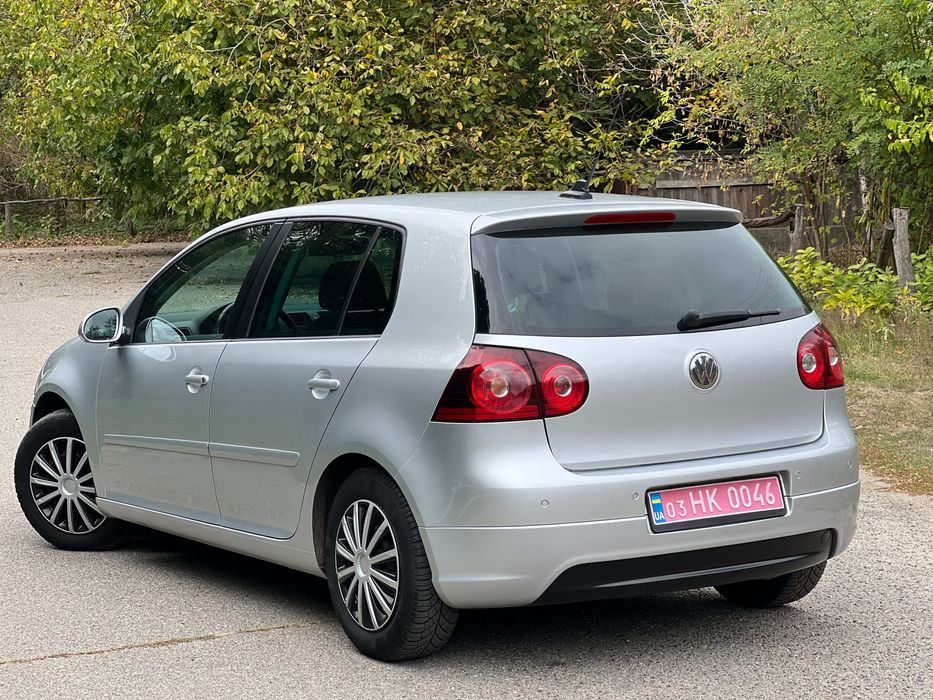 Volkswagen Golf R line