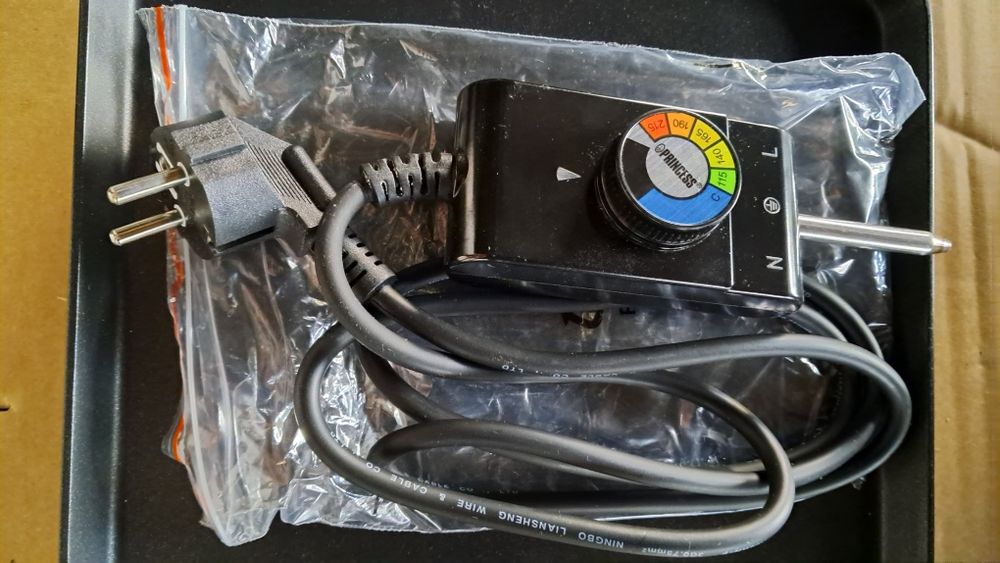 Kontaktowy grill elektryczny Princess Table Chef XXL czarny 2500 W DEF