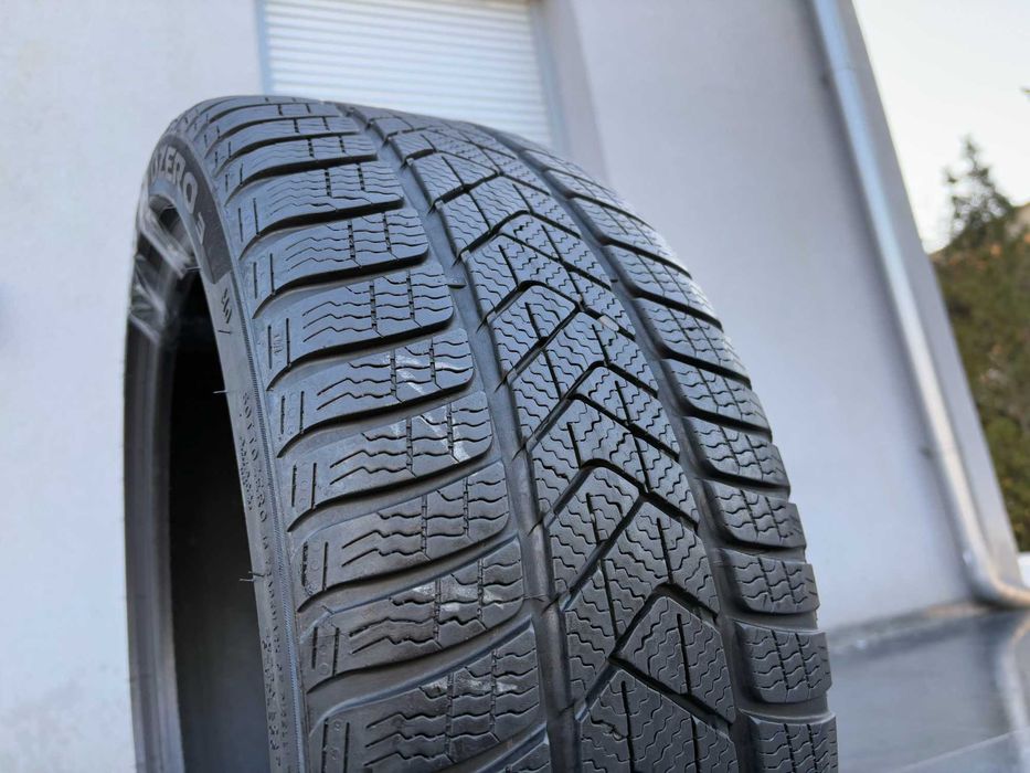 2szt zimowe 225/40R19 Pirelli 6,5mm 2021r świetny stan! Z47 gwarancja